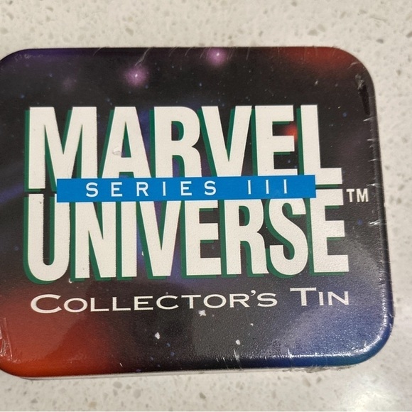 Marvel Universe Collector's Tin - Black and Blue - Picture 1 of 1